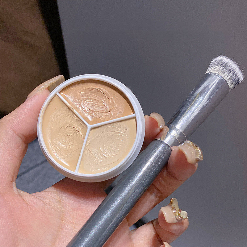 Tri-Color Concealer Foundation – Flawless Coverage & Natural Finish