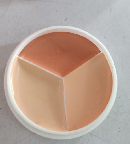 Tri-Color Concealer Foundation – Flawless Coverage & Natural Finish